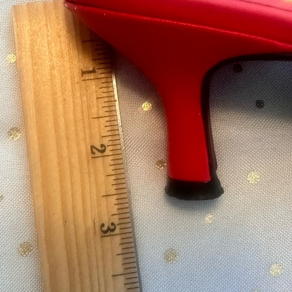 Chinese Laundry 2.5”heel Red bow dressy sandal. EUC..Size 9 - Picture 4 of 5